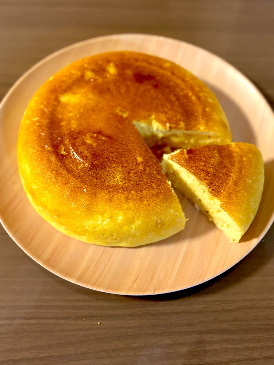 beniwatage73's tweet photo. 嫁が出かけてる間にケーキを作る漢 https://t.co/AE2KvWavJJ