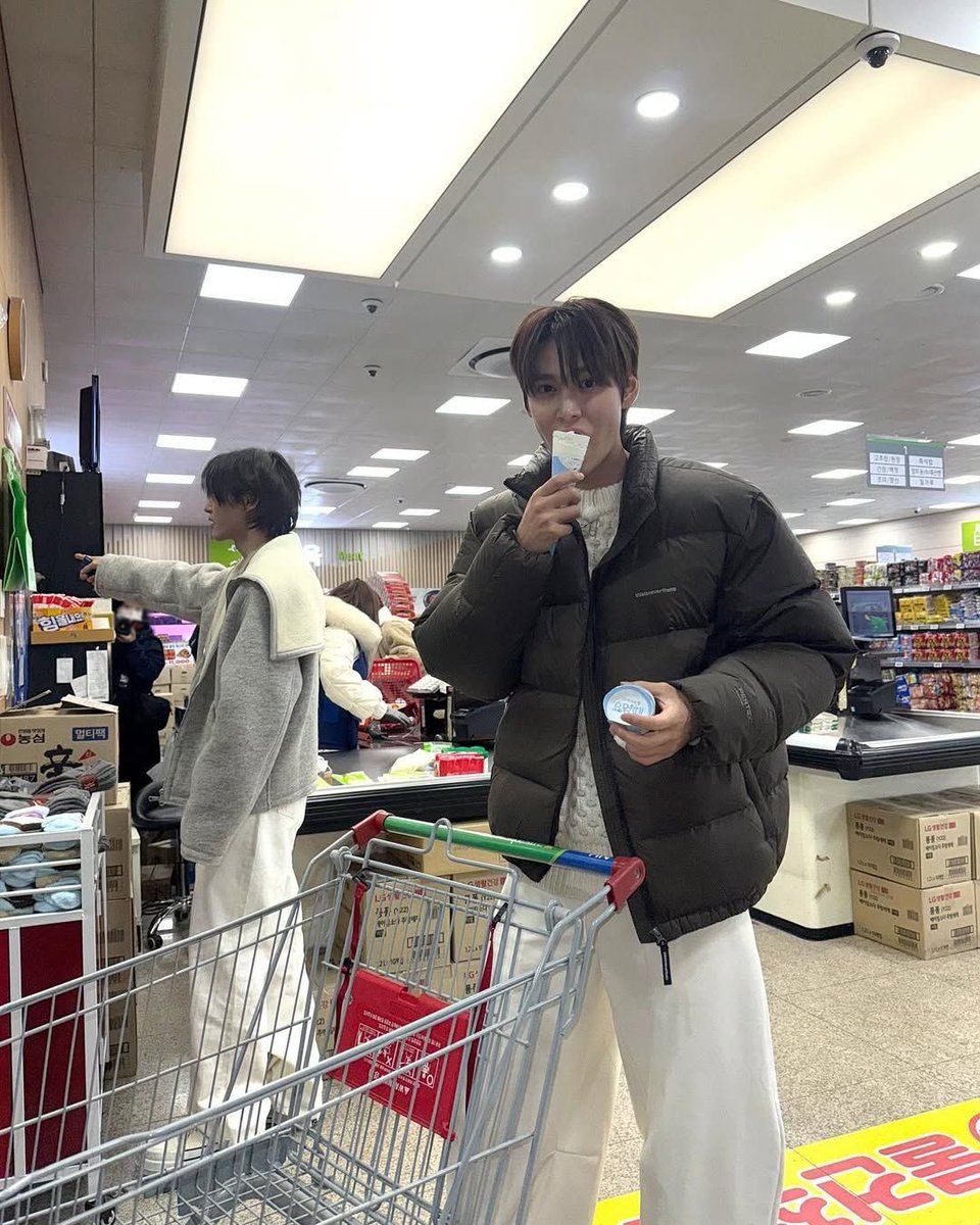 누네띠네 tweet media