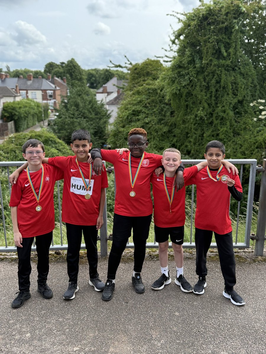 Gold 🥇 Year 6 Relay