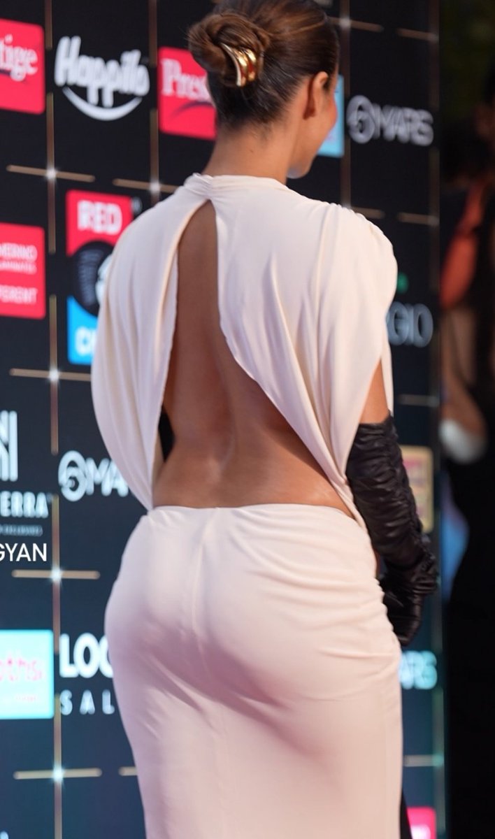 GswNFatb0AEhHKf?format=jpg&name=medium