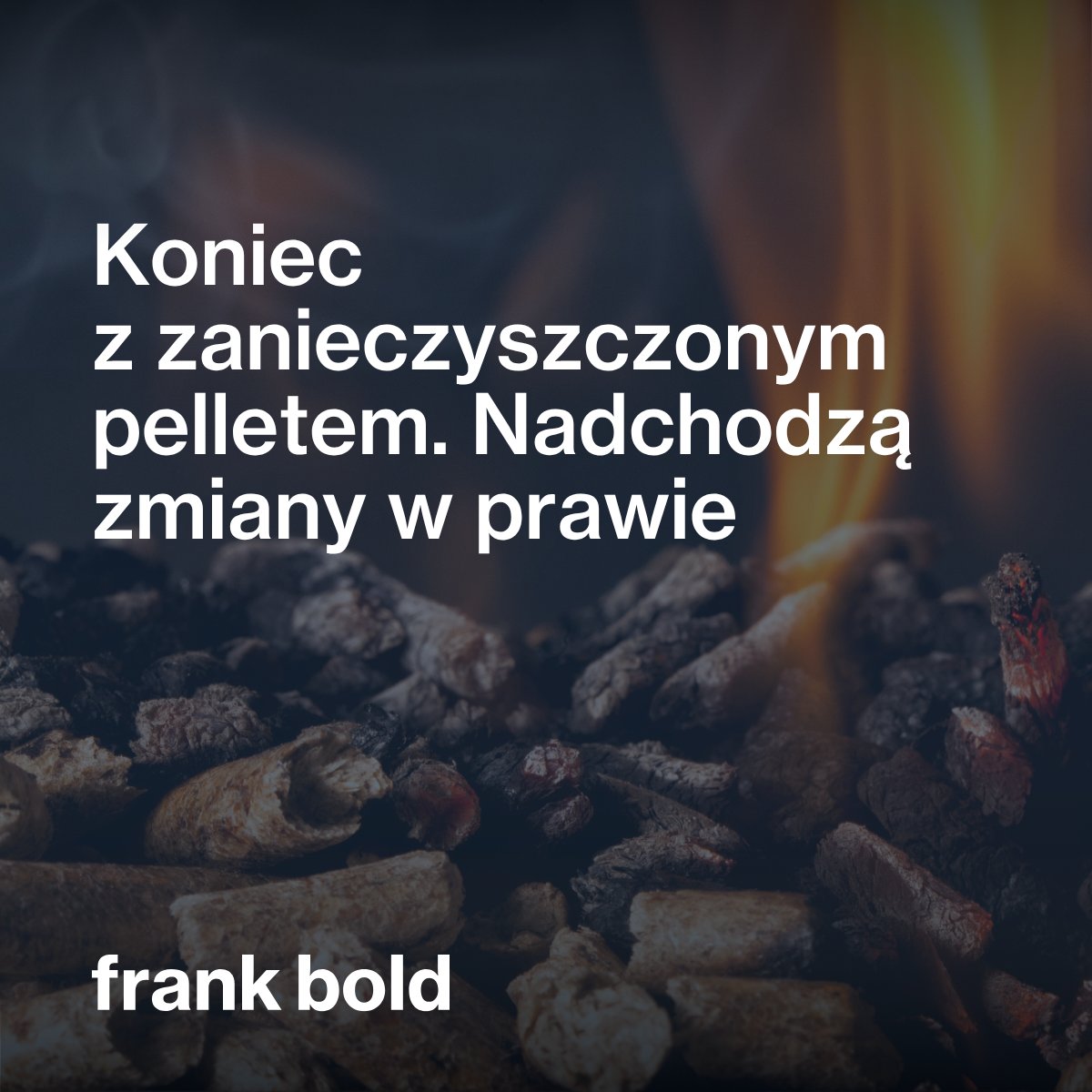 Pellet drzewny coraz częściej zawiera plastik, kleje i odpady meblowe. Na szczęście trwają prace nad ustawą, która ma zapewnić skuteczną kontrolę jakości. 
Miłosz Jakubowski, radca prawny Frank Bold, pozytywnie ocenia planowane zmiany:
👉 serwisy.gazetaprawna.pl/ekologia/artyk…