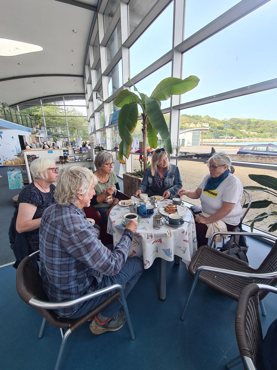 A truly enjoyable stroll along Fishguard Art Trail,inspiring sculptures and artwork including LLYR Seahorse Sculpture followed by chat over coffee and cake in Oceanlab Cafe Goodwick.

Register for Pembs Green Escapes: forms.office.com/e/7me92MiBDX

☕️🫖🫖☕️🫖☕️🫖☕️🫖☕️🫖☕️