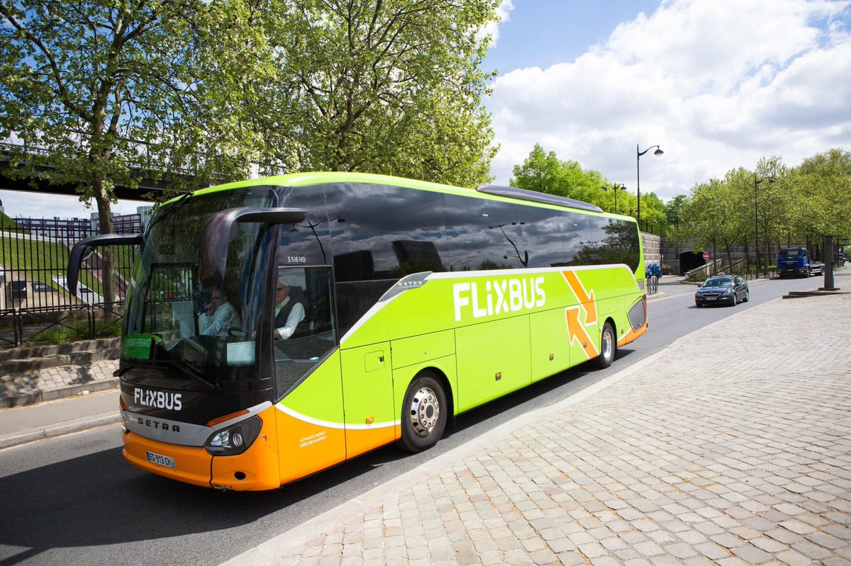 Vous comptez prendre un bus pour partir en vacances et payer moins cher ?

Ce n'est pas forcément une bonne idée. En effet, les bus longue distance ne sont pas toujours bon marché

Explications ➡️ l.leparisien.fr/ECh6
