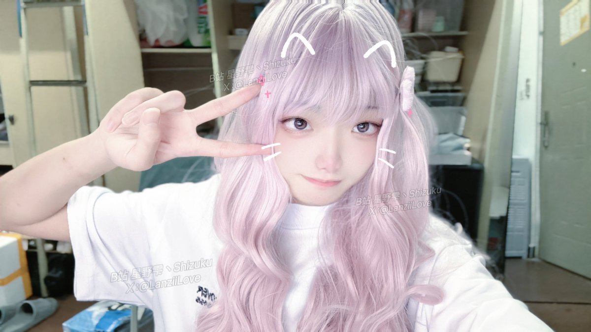 如果把人生的每一次决定简化成无数二进制组成的决策
你才会意识到在万千的分支和可能性当中 与他相遇的概率有多低
也正是因为有了他 我才永远相信 我所做下的每一次选择 都是最好的决定