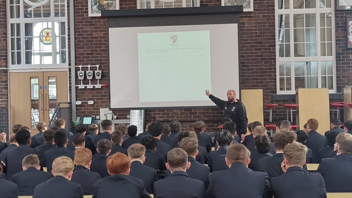 Y9 prefect application forms are now available to collect from Mr Sutherland.

 - Be part of something bigger. Be exceptional. 

👨🏻‍🎓⭐