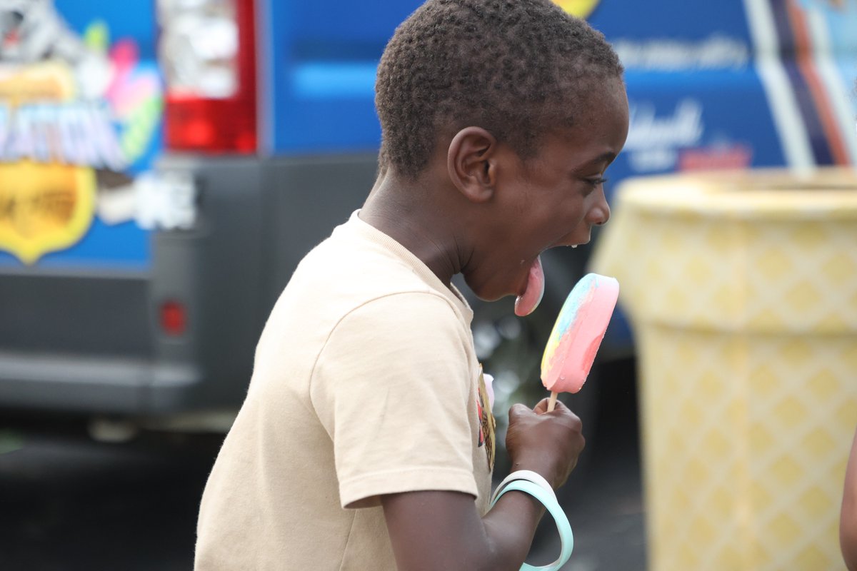 We love hanging out with neighbors!  The Heights of Hope Block Party was a great start to the summer.  More pics:  hps.smugmug.com/Hollan.../2024…
We'll see you at the Juneteenth Celebration on June 21!