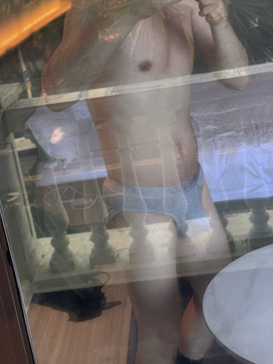 觉得我这小肚子也是挺性感的😂