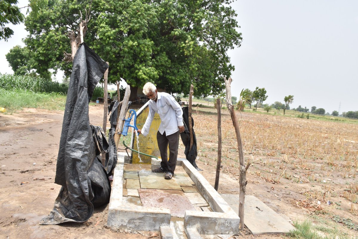 પાટણ જિલ્લાના ખેડૂતો રાજ્ય સરકારના જળસંચય અભિયાનમા સહભાગી બન્યા

ચાણસ્મા તાલુકાના ખોરસમ ગામના ખેડૂત દીવાનજી ઠાકોરે હોલિયા દ્વારા વહી જતા વરસાદી પાણીને જમીનમા ઉતાર્યું
<a href="/CMOGuj/">CMO Gujarat</a>
<a href="/InfoGujarat/">Gujarat Information</a> <a href="/CollectorPatan/">Collector Patan</a>