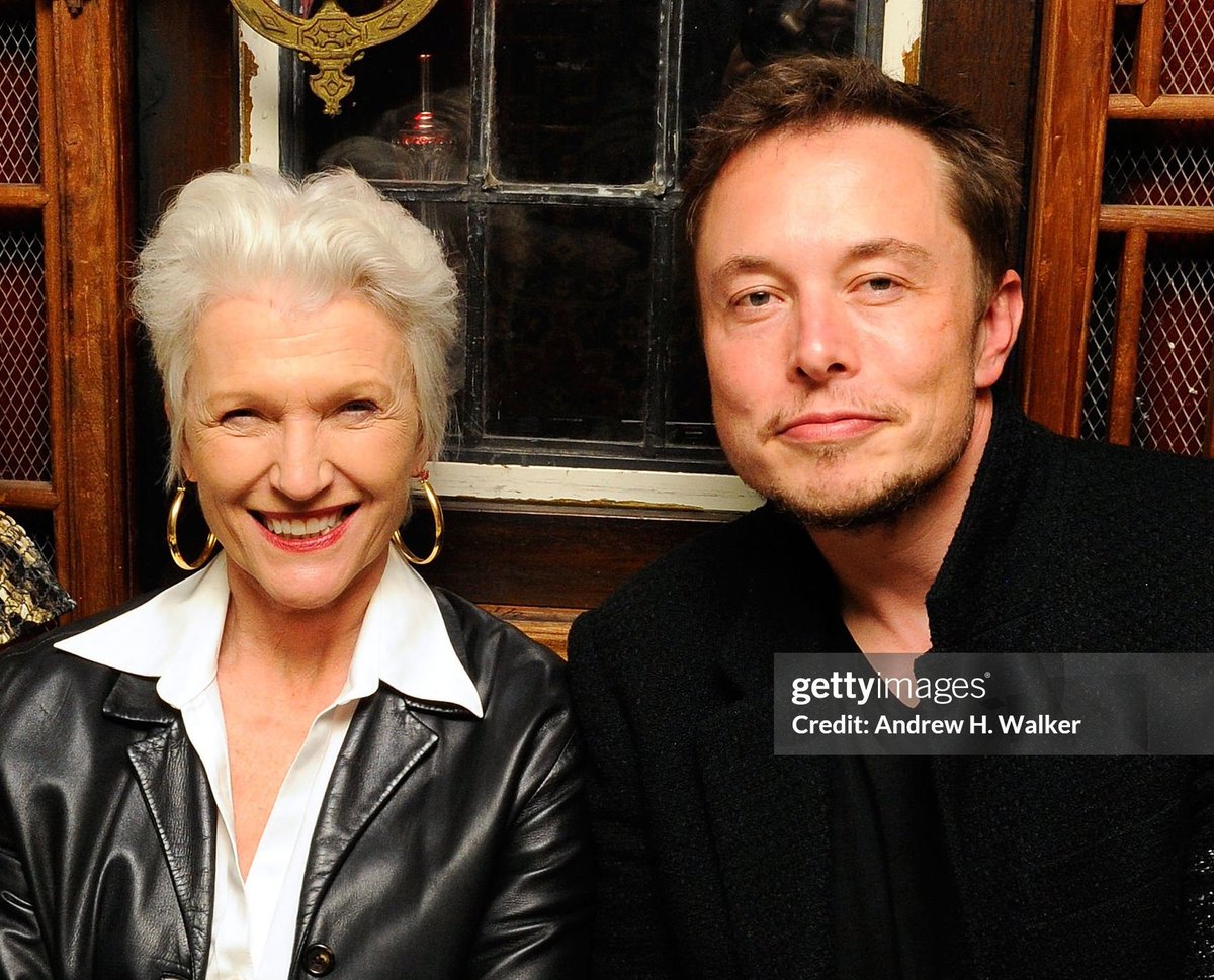 Elon with his mom ❤️