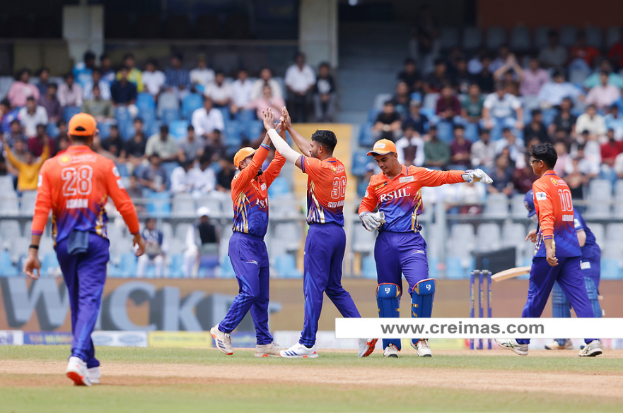 Dcreimas's tweet photo. Triumphs Knights MNE set a target of 146 for SoBo Mumbai Falcons.
#T20Mumbai #AalaReAglaStar
For latest pictures click to: https://t.co/V9MiejEnLa https://t.co/OSNpcwevCu