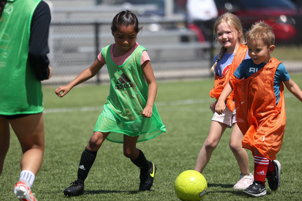 Dutch Summer Sports Camps kick off on Monday!  There's still time to get your kids signed up at hollandathletics.com/Registrations