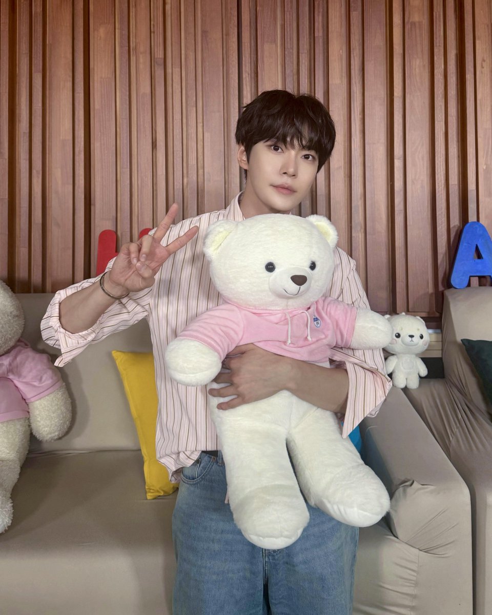 📺오늘 밤 11시 10분 MBC ‘나 혼자 산다’에
#도영 이 출연합니다. 시즈니분들의 많은 관심과 사랑 부탁드립니다💚

#DOYOUNG #도영 #나혼자산다
#NCT #NCT127