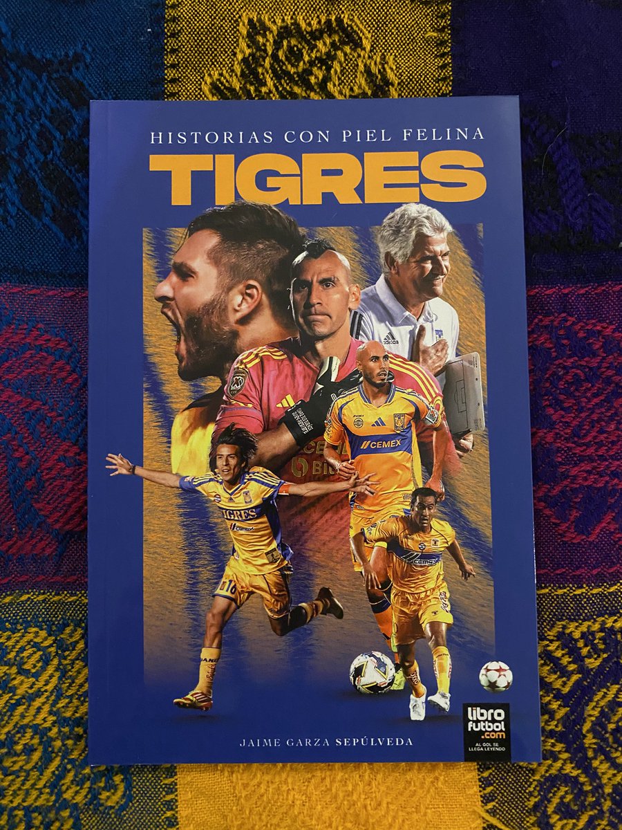 BBCapMex's tweet image. 681)
Garza Sepúlveda. Jaime,
"TIGRES".
"HISTORIAS CON PIEL FELINA".
Primera Edición.
Editorial LibroFutbol.
Argentina, septiembre 2024.
80 páginas.
Tiro: Sin dato.
ISBN: 978-631-6591-96-8.