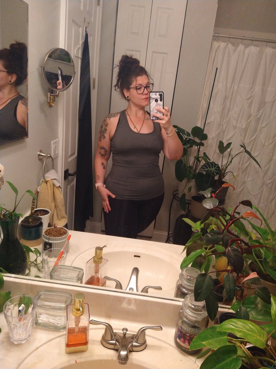 _GamingSam's tweet image. Been really putting in the work in the gym. On my journey to be shredded 💪🏻