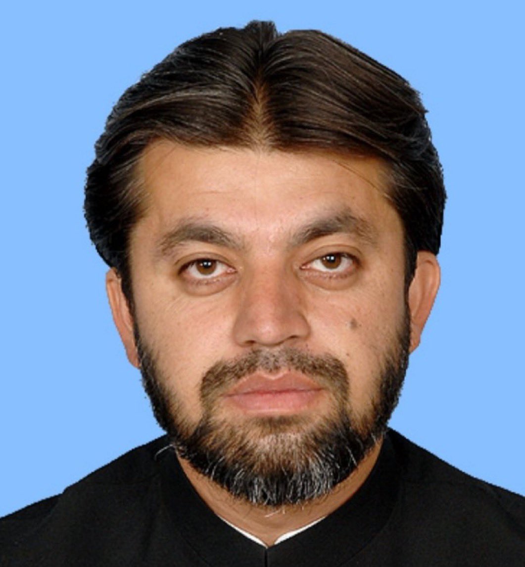 اس بندے کا عمران خان یا پارٹی کے لئے کوئ
ایک فائدہ بتا دیں؟؟؟

#عید_خان_اور_مزاحمت_کے_نام
<a href="/TeamPakPower/">Team Pakistan Power</a>