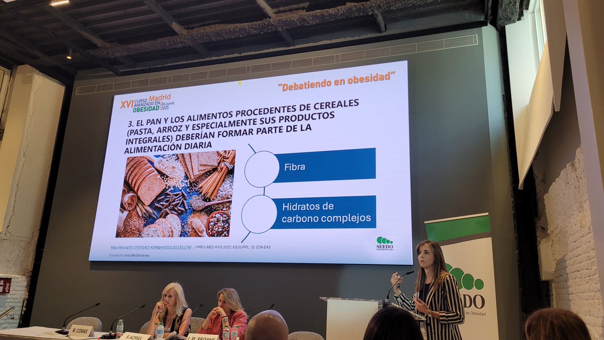 No demonicemos los #hidratosdecarbono #ch. También son necesarios para nuestra salud 
Gracias <a href="/marta_comas/">Marta Comas Martínez</a> <a href="/CristinaPorca/">porca</a> <a href="/SociedadSeedo/">SEEDO</a>