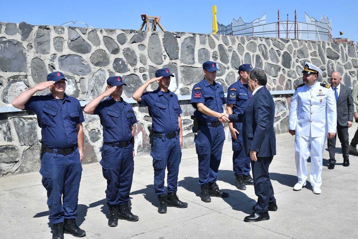 Vali Vekili/Kaymakamımız Sayın Mustafa GÜLER, Kurban Bayramı münasebeti ile Arife Günü’nde Süleymanpaşa Sahil Güvenlik Komutanlığı’nı ziyaret etti.

suleymanpasa.gov.tr/vali-vekilikay…