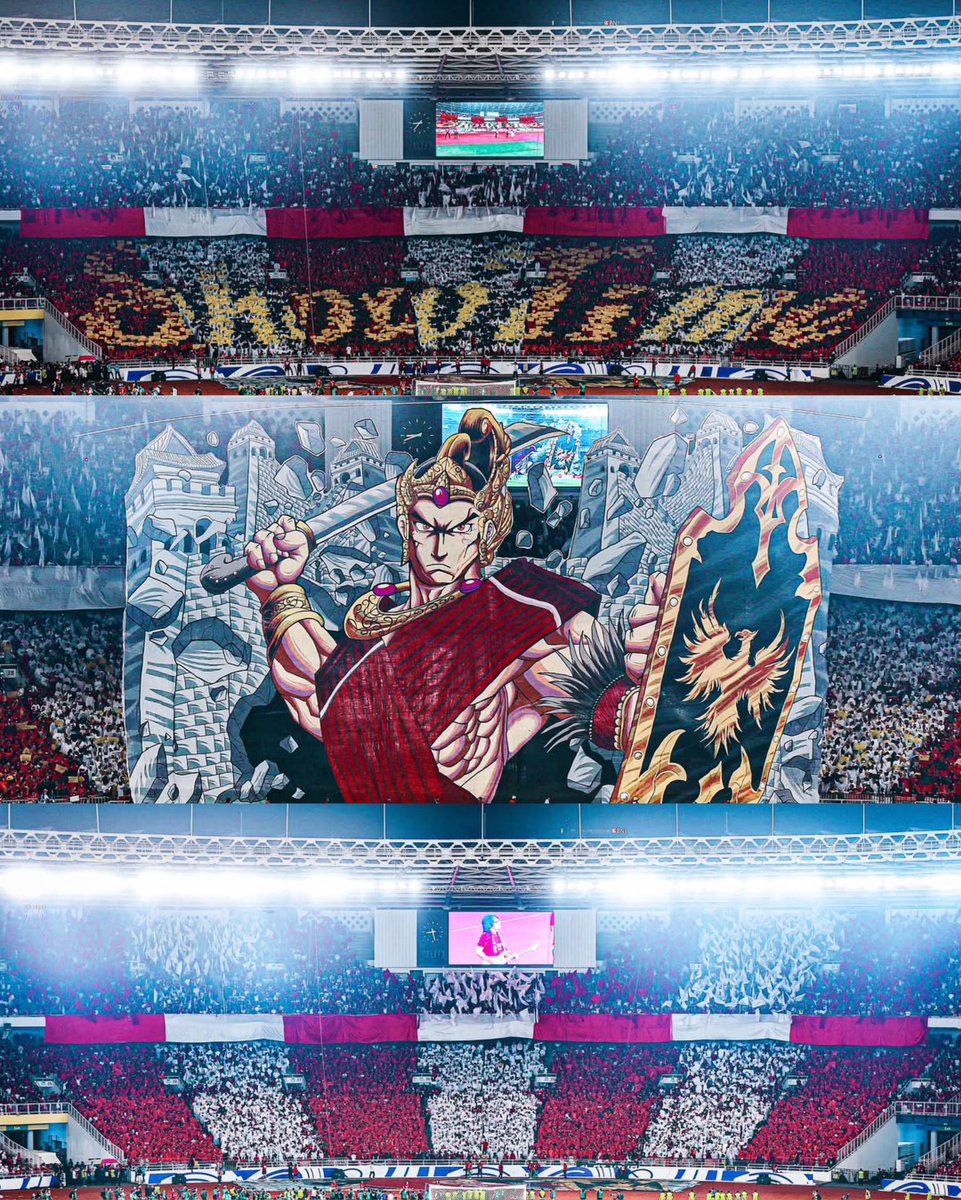 The cool choreo &amp; atmosphere from LaGrandeIndonesia this night against china !

Batlle With Honour!!!