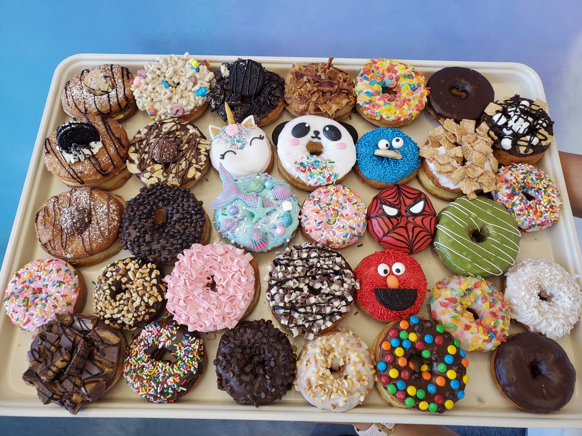 sugarboxdonuts's tweet photo. It's National Donut Day!! 🎊
Come by for a FREE donut with any purchase! 

#nationaldonutday #donutsarelife #donuts #donutlover #donutsdonutsdonuts https://t.co/0MCk7PVxG6