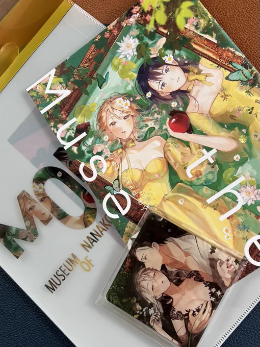 コミティアで出す本とグッズのチラ見せ! 名画をモチーフにしたイラストを表紙とは別に計12点描き下ろしてます。美術展をテーマにしたグッズ、他にもご用意してるので、追ってお品書きと共にお知らせします!