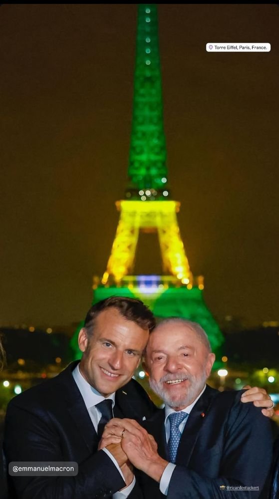 Lula vivendo um grande amor em Paris justamente nessa época do ano! Sadi e cia vão pirar muito!