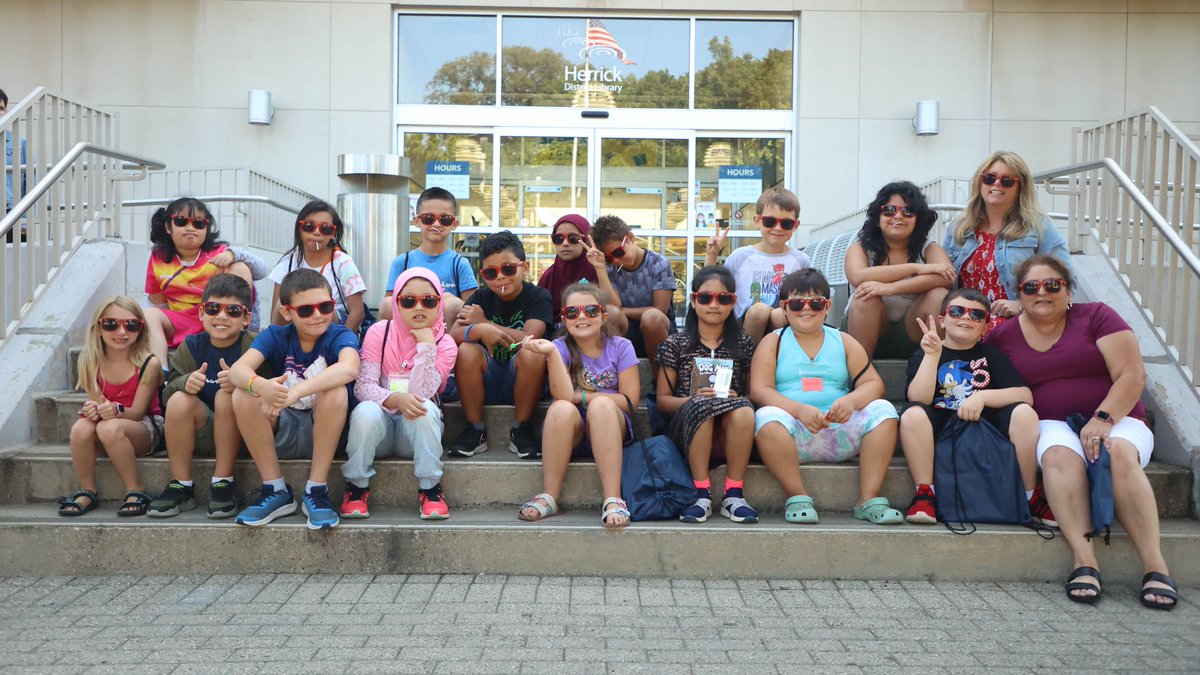 2025 Herrick District Library Summer Reading Challenge: The Truth is Out There! Starts Monday.
hollandpublicschools.org/pub/news/posts…