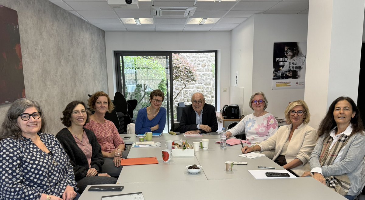 les barreaux de Brive et Tulle ont eu le plaisir d’échanger avec la Maison de soie autour de projets de formation commune et de collaborations concrètes à venir.
Une discussion riche qui ouvre la voie à de belles synergies au service des victimes de violences intra familiales.