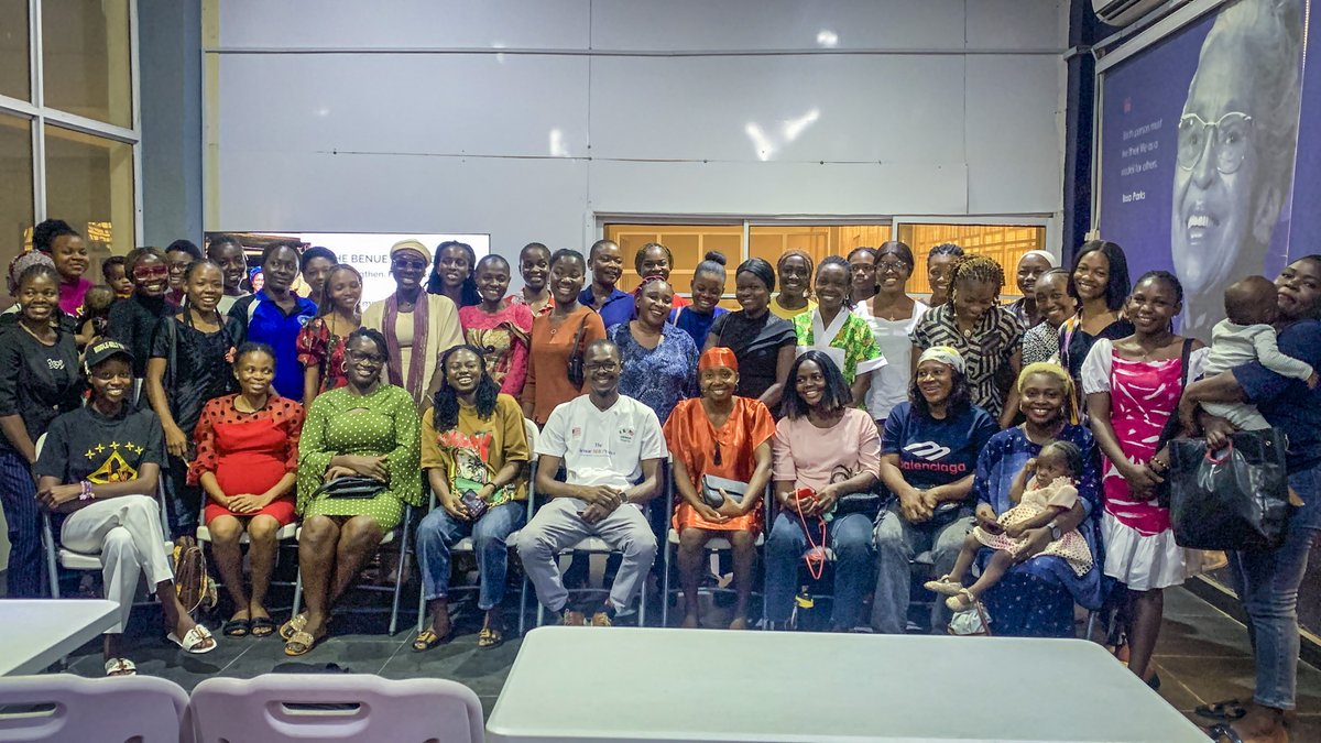 Hubseventeen17's tweet image. Last Wednesday, @Hubseventeen17 launched the #Benue #SHEProject, a transformative program empowering 50 women-led businesses.
The project focuses on:
✅ Entrepreneurship &amp;amp; leadership training
✅ Digital marketing skills
✅ Investor access
✅ Micro-grants for 10 businesses