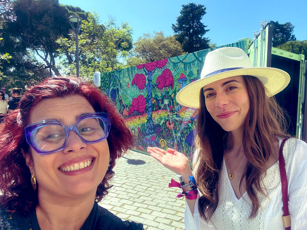 kikanicolela's tweet photo. Introducing: the most beautiful art container of @NFCsummit 🤯 https://t.co/vMZLwEhMMv