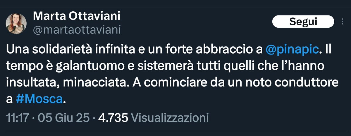 Solidarietà infinita nei confronti dell'intero pollaio. 🙈