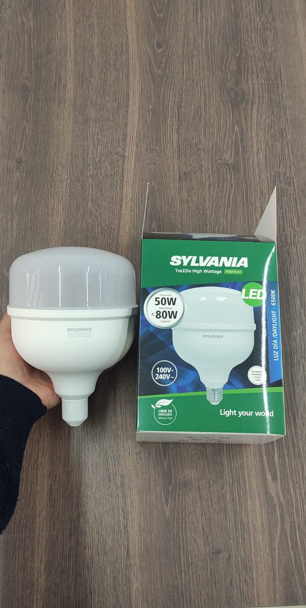 electrolight_12's tweet photo. 🌟Consejo del día: Cambien esos focos incandescentes por FOCOS LED! . Son más económicos, duran más y ahorran hasta un 80% en consumo de energía. Tenemos desde 20W hasta 100W en stock. ¡Nosotros los usamos y los vendemos!
📦 Venta al por mayor y menor 0987859791
 #FocosLED https://t.co/of9GJ9JwlV