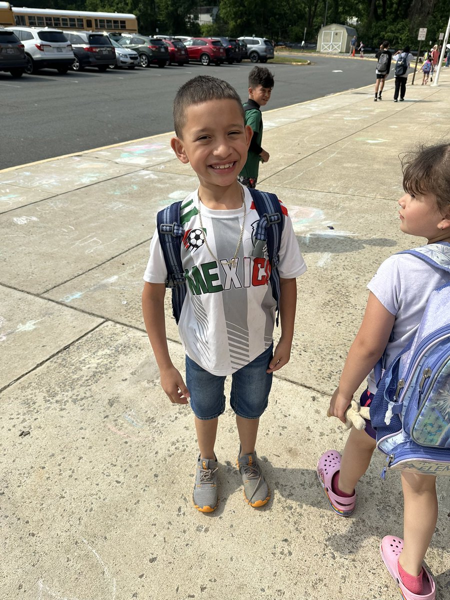 Elizabeth Baxter tweet media