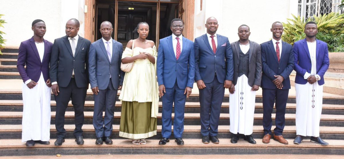 Nicholas Mugume (@nicholasmugume1) on Twitter photo I joined the swearing inn ceremony of the Buganda youth council at bulange mengo presided over by the katikiro <a href="/cpmayiga/">Charles Peter Mayiga</a> & Kingdom minister of Youth, sports & creatives. Tooro & Buganda share strong historical ties that our generation carries on. Congratulations leaders I joined the swearing inn ceremony of the Buganda youth council at bulange mengo presided over by the katikiro <a href="/cpmayiga/">Charles Peter Mayiga</a> & Kingdom minister of Youth, sports & creatives. Tooro & Buganda share strong historical ties that our generation carries on. Congratulations leaders