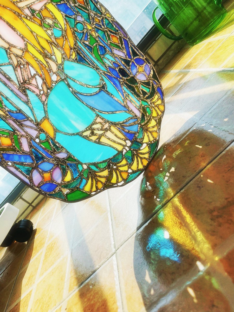 luanchundanjun's tweet photo. stained glass #stainedglass https://t.co/de7Yt6rp5H
