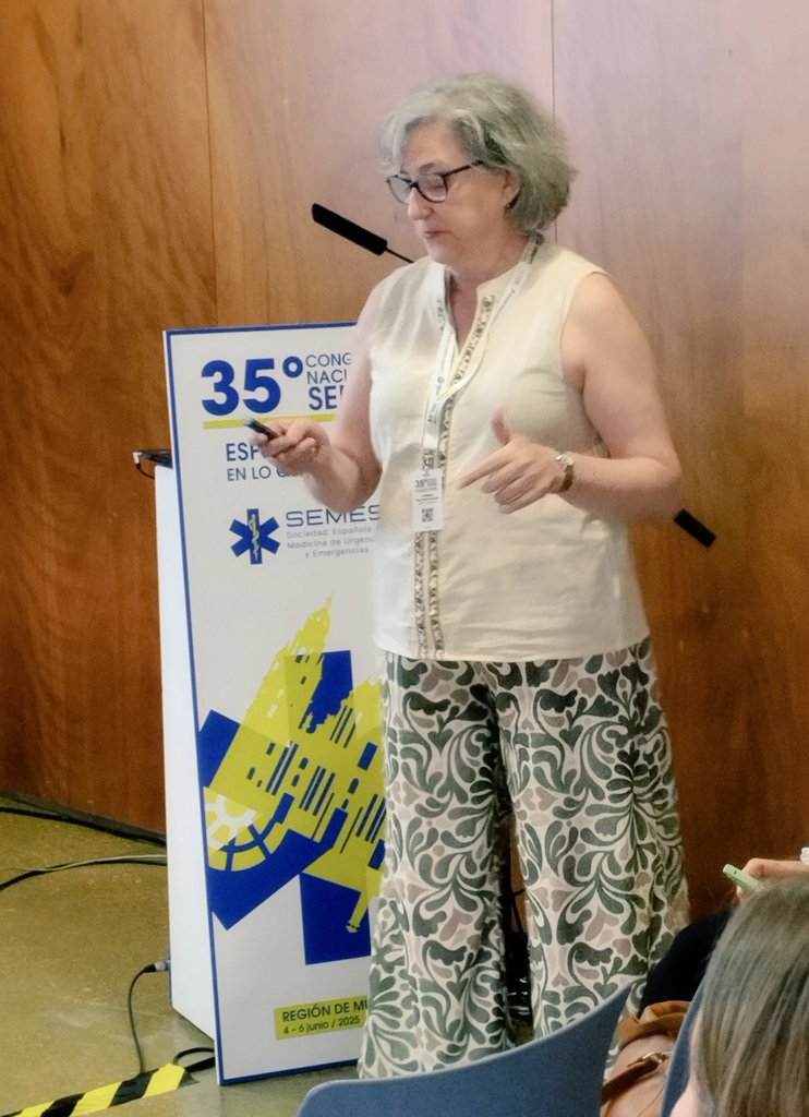 divulgasemes (@divulgasemes) on Twitter photo Carmen del Arco en la mesa de <a href="/MuejeresS/">MUYERESsemes</a> hablando de la mujer en la ciencia
En #SEMES2025 Carmen del Arco en la mesa de <a href="/MuejeresS/">MUYERESsemes</a> hablando de la mujer en la ciencia
En #SEMES2025