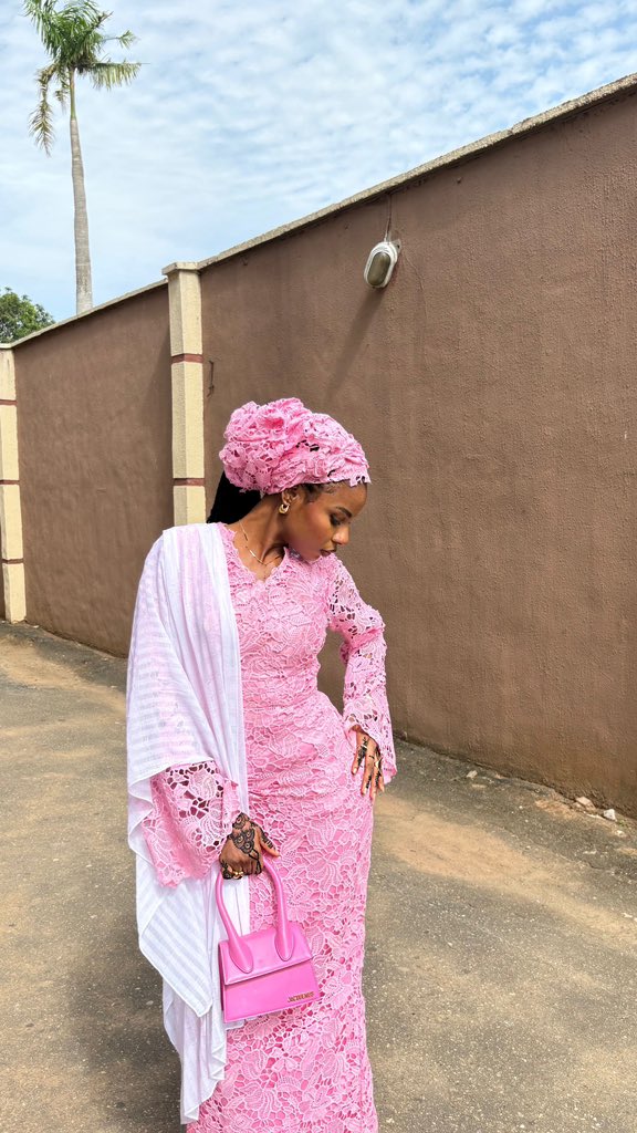 Ewatomishokun's tweet photo. Eid Mubarak 💕 https://t.co/u9orkSdY9y
