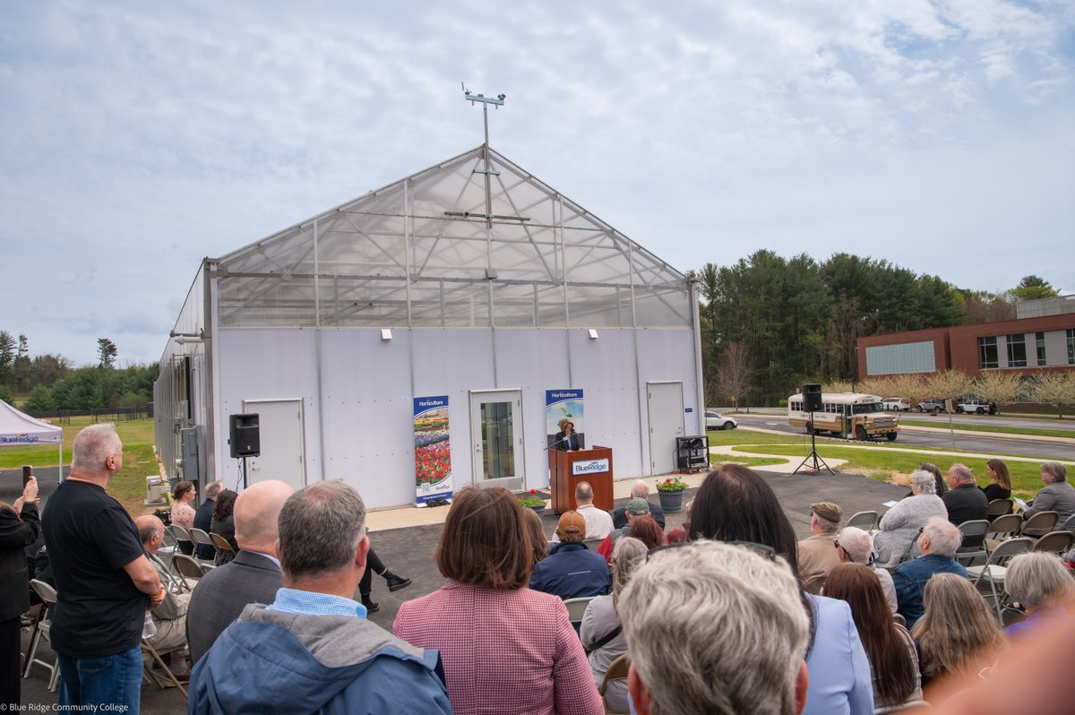 BlueRidgeCC's tweet image. "What if a single campus building could prepare students to both grow North Carolina’s food supply and protect it from cyberattacks?" -President Leatherwood
More: blueridge.edu/2025/06/05/fro…
#EducationElevated