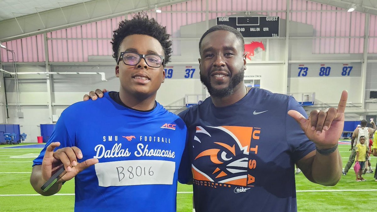 Six Star Football | PLUS+ (@sixstarfootball) on Twitter photo EVENT COVERAGE | Emerging DL Talent Shines at Dallas Showcase at SMU
📍Dallas
🗓️June 2-3
🔥DL prospects made their presence felt
📖Full recap, including scouting reports + analysis
▶️STORY: sixstarfootball.com/article/event-…
<a href="/TherealHaroutA/">3⭐️ Harout Agazaryan</a> <a href="/taylan_alviza/">Taylan Alviza</a> <a href="/ChisimdiOl27122/">Chisimdi Arimah</a> <a href="/BigAadenB/">Aaden Borelly-Brown</a> EVENT COVERAGE | Emerging DL Talent Shines at Dallas Showcase at SMU
📍Dallas
🗓️June 2-3
🔥DL prospects made their presence felt
📖Full recap, including scouting reports + analysis
▶️STORY: sixstarfootball.com/article/event-…
<a href="/TherealHaroutA/">3⭐️ Harout Agazaryan</a> <a href="/taylan_alviza/">Taylan Alviza</a> <a href="/ChisimdiOl27122/">Chisimdi Arimah</a> <a href="/BigAadenB/">Aaden Borelly-Brown</a>