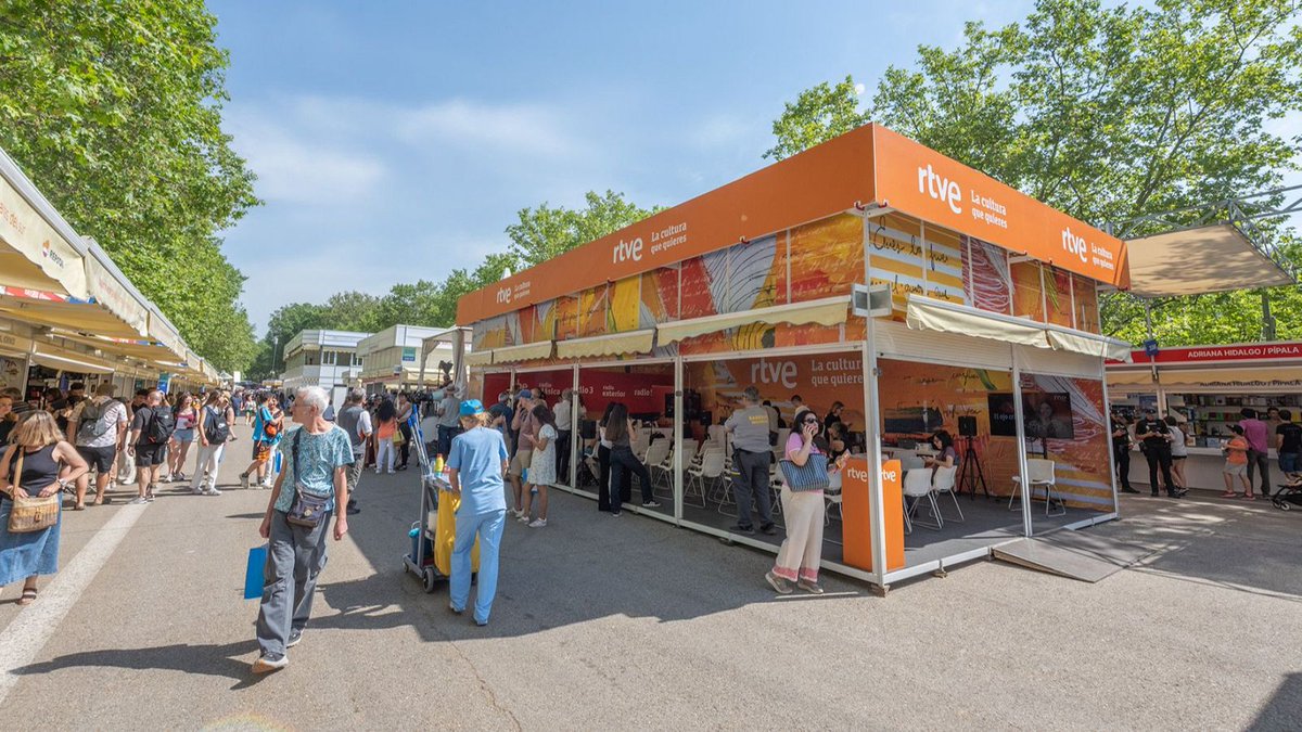 La embajada de Chile y <a href="/rtve/">RTVE</a> homenajean a Gabriela Mistral en la Feria del Libro de Madrid 

🔸 El sábado, 7 de junio, a las 12:00 horas, en el estand de RTVE en el Parque del Retiro.

rtve.es/n/16613875