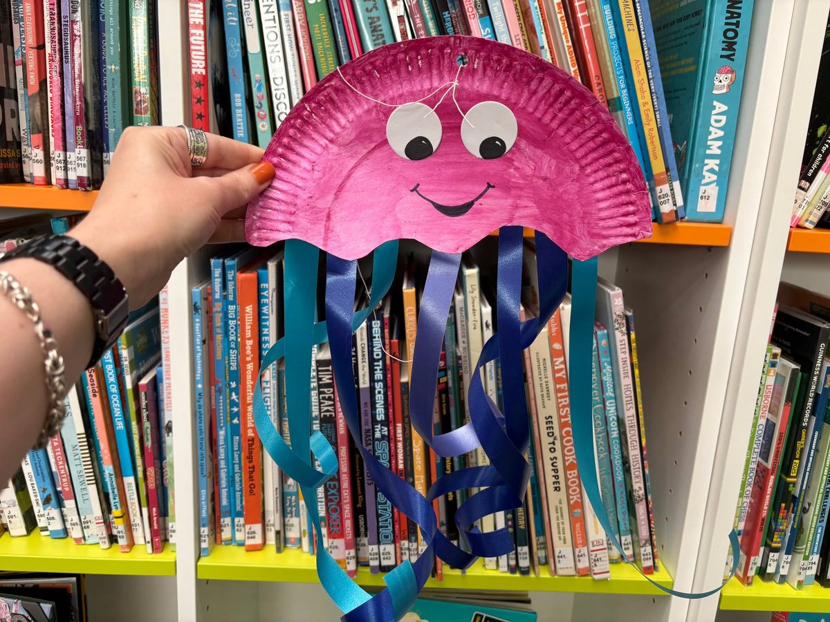 📷 Celebrate World Oceans Day at Hoglets Club! 📷

Join us tomorrow, Saturday, 7th June from 10:30–11:30am for a fun-filled morning of ocean-themed crafts!

Perfect for children aged 3 and up. Best of all — it's free and there's no need to book. Just drop in and join the fun!