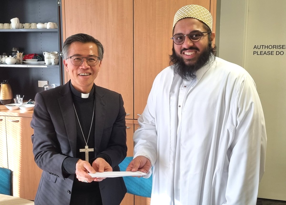 The Dawoodi Bohras of Australia & New Zealand (@bohras_ausnz) on Twitter photo Our members in #Melbourne were pleased to meet with Rev. Thinh Nguyen & Mr. Tom Pretty, Chief Advisor to the Catholic Archdiocese of Melbourne to discuss on areas of mutual interest. Together, they reaffirmed their shared commitment to compassion, service & unity.
<a href="/Dawoodi_Bohras/">The Dawoodi Bohras</a> Our members in #Melbourne were pleased to meet with Rev. Thinh Nguyen & Mr. Tom Pretty, Chief Advisor to the Catholic Archdiocese of Melbourne to discuss on areas of mutual interest. Together, they reaffirmed their shared commitment to compassion, service & unity.
<a href="/Dawoodi_Bohras/">The Dawoodi Bohras</a>