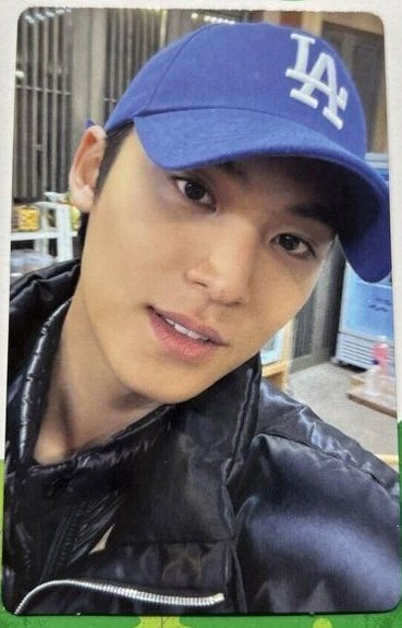 WTB MINGYU TOPI BIRU ITS 2

tag. mingyu seventeen in the soop 2 wtb wts kim mingyu