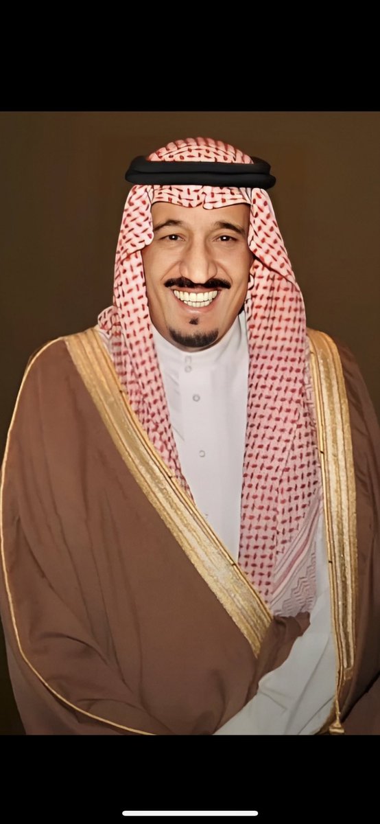 alooooonh's tweet photo. #عاد_عيدك_سيدي

الله يحفظكم يا فخرنا وذخرنا 
ولا يحرمنا طلّتكم كل عيد 💚🇸🇦 https://t.co/ft5aOUlKya