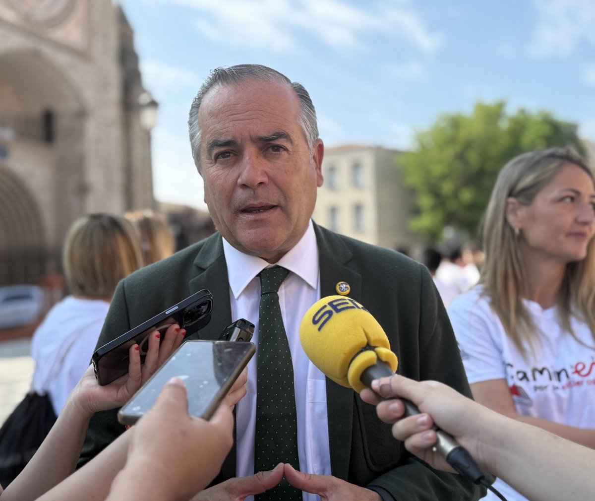 Gregorio: “La competencia del Centro de Mayores es de la Junta pero quiere que el Ayuntamiento pague todo”

👉 talavera.es/noticias/grego…