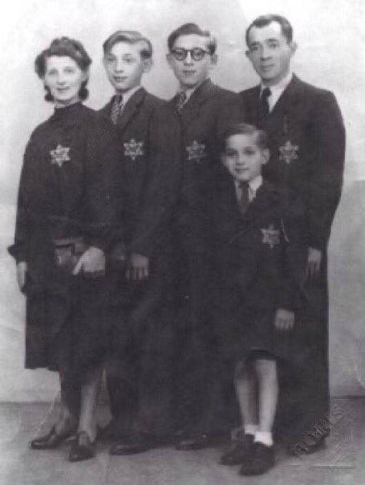 France, June 7, 1942: Wearing the yellow star
1/n
80 years ago, on Sunday, June 7, 1942, the wearing of the yellow star came into effect for Jews in the German-occupied territories of France.
This is the 8th German ordinance since the Occupation,