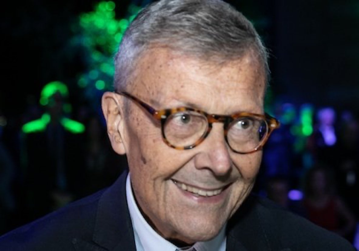 GiZoppis's tweet photo. Commiato terreno oggi a Roma per #GiancarloSantalmassi grande uomo e grande giornalista. Un fuoriclasse, la radio @Radio24_news @tg2rai @RaiRadio1 https://t.co/B85d9yM2tA