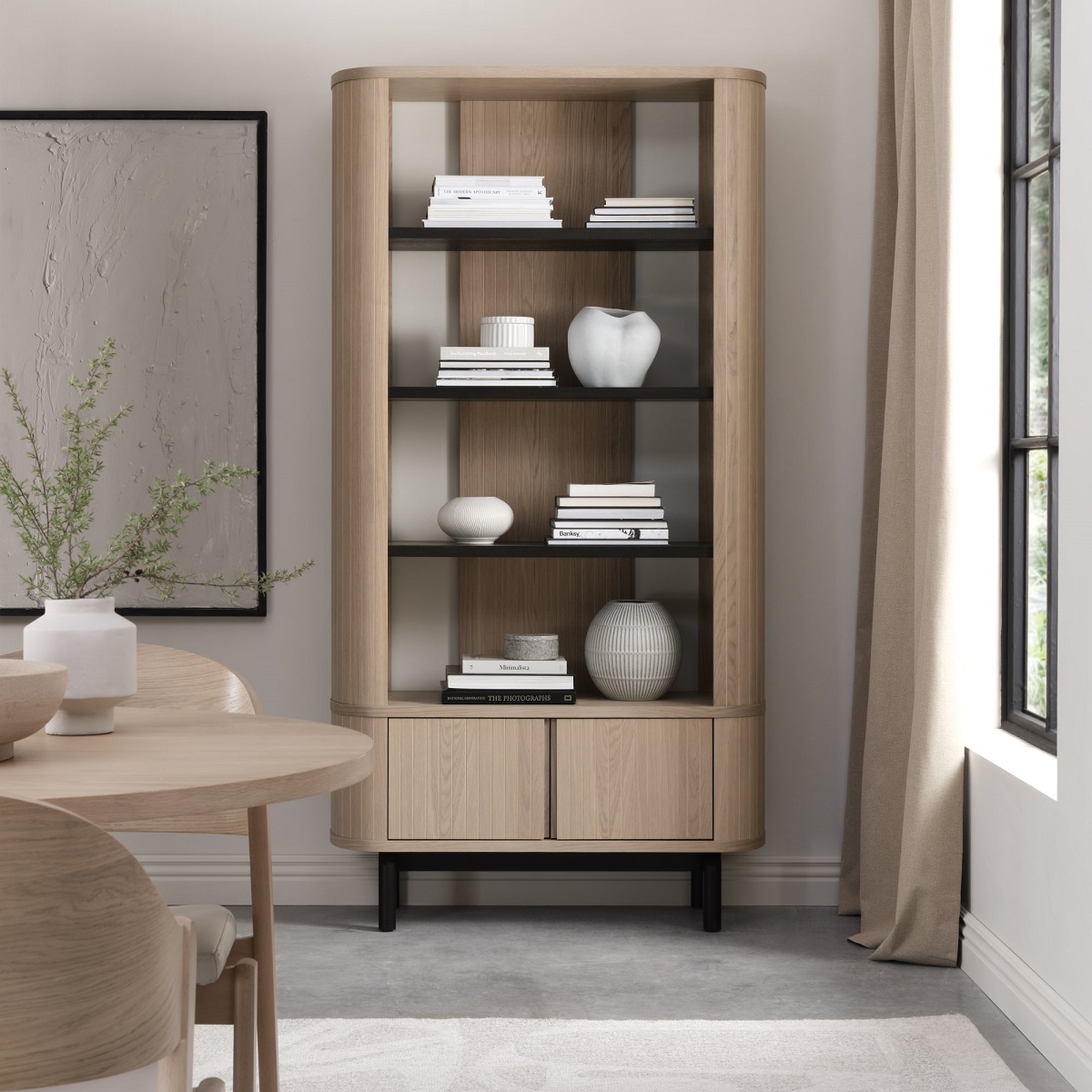 OakFurnitureCo's tweet photo. The Vega #Scandi Oak &amp; Peppercorn #DisplayUnit is a beautifully crafted piece that combines modern design with quality materials. It features a light oak finish with eye-catching curved sides, three shelves, and a cupboard for versatile #storage.
-
-
-
#furniture #displaycabinet https://t.co/bXQEPalSbi