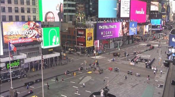 TIMES SQUARE! Fãs e amigos das trevas se unem, arrecadam dinheiro e lançam campanha para salvar A Roda do Tempo.

 #TheWheelOfTime #saveWOT 

📢 cc: <a href="/Variety/">Variety</a> <a href="/DEADLINE/">Deadline</a> <a href="/THR/">The Hollywood Reporter</a> <a href="/EW/">Entertainment Weekly</a> <a href="/Collider/">Collider</a> <a href="/IndieWire/">IndieWire</a> <a href="/Forbes/">Forbes</a> <a href="/TheVerge/">The Verge</a> <a href="/hulu/">Hulu</a> <a href="/AppleTV/">Apple TV</a> <a href="/netflix/">Netflix</a> <a href="/HBO/">HBO</a> <a href="/PrimeVideo/">Prime Video</a> <a href="/SPTV/">Sony Pictures Television 📺</a> <a href="/AmazonMGMStudio/">Amazon MGM Studios</a>