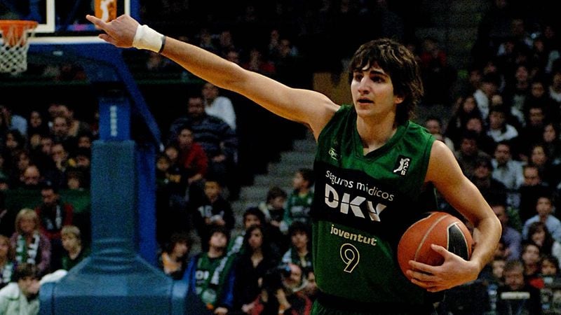 Som-hi Penya (@somhipenya) on Twitter photo Si d'alguna cosa ens hem de morir, que sigui de ganes de veure al <a href="/rickyrubio9/">Ricky Rubio</a> a la <a href="/Penya1930/">Club Joventut Badalona</a>.
Dia 1 #RickyPenya
L'esperança és l'últim que es perd.
💚🖤 Si d'alguna cosa ens hem de morir, que sigui de ganes de veure al <a href="/rickyrubio9/">Ricky Rubio</a> a la <a href="/Penya1930/">Club Joventut Badalona</a>.
Dia 1 #RickyPenya
L'esperança és l'últim que es perd.
💚🖤