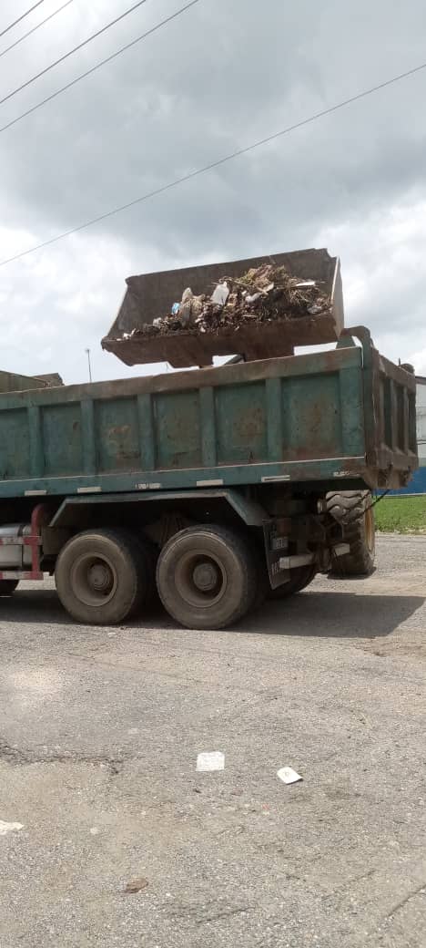 Recogida de desechos en la ciudad de Cienfuegos. Para que no se apague la La linda Ciudad Del Mar ;La Perla Del Sur.
#ECOA37
#CienfuegosEncanta